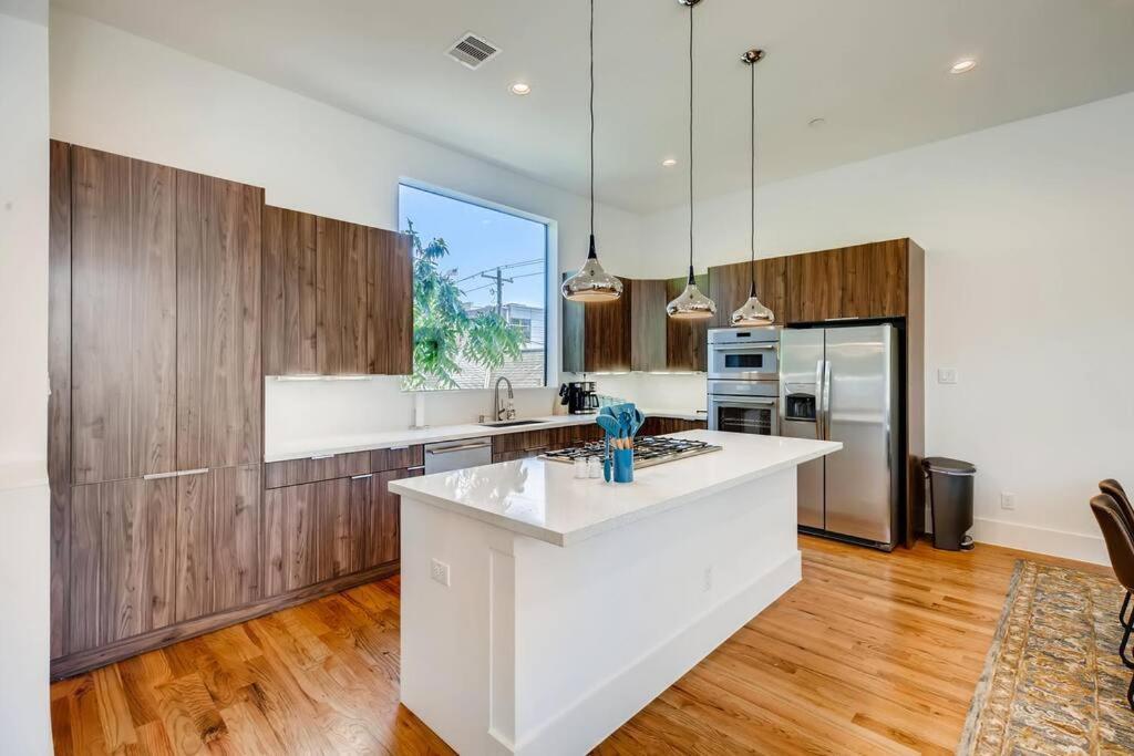 4 Story Home Mins To Downtown Houston With City Views Exteriér fotografie